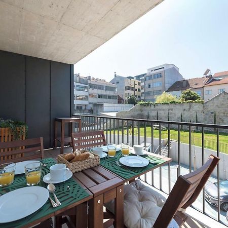 Lovelystay - Downtown Balcony Apartment With Free Parking 波尔图 外观 照片